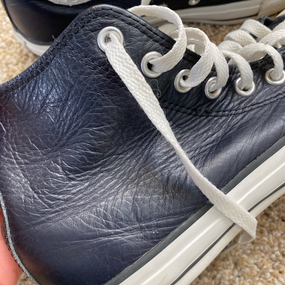 Converse
Men's Blue Chuck Taylor All Star Leather High-top - Picture 6 of 9